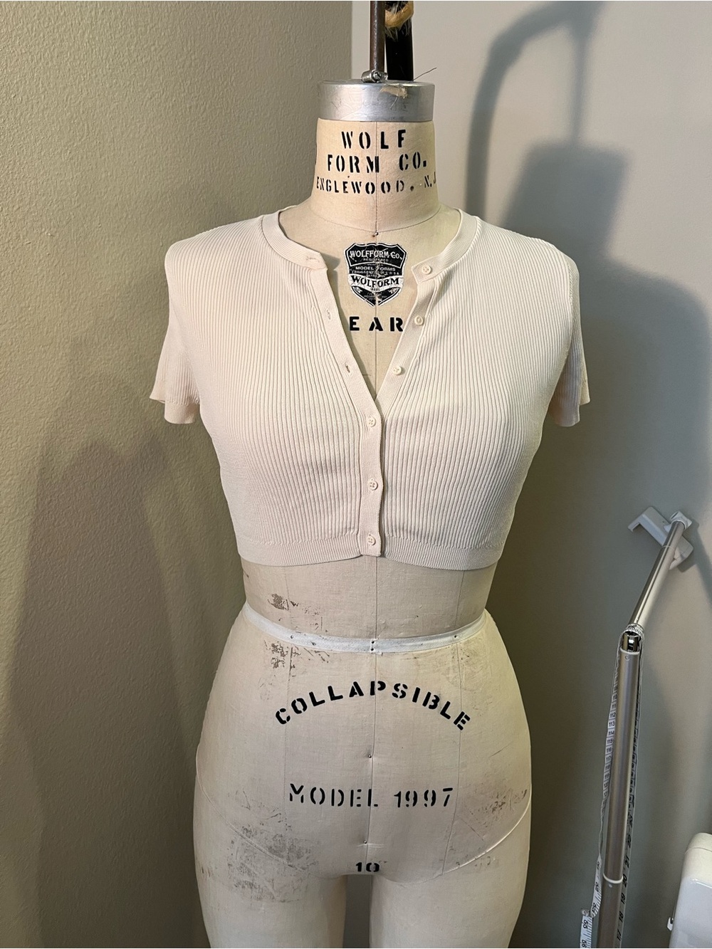 Women’s Oh Polly Short Sleeve Cropped Cardigan - Cream